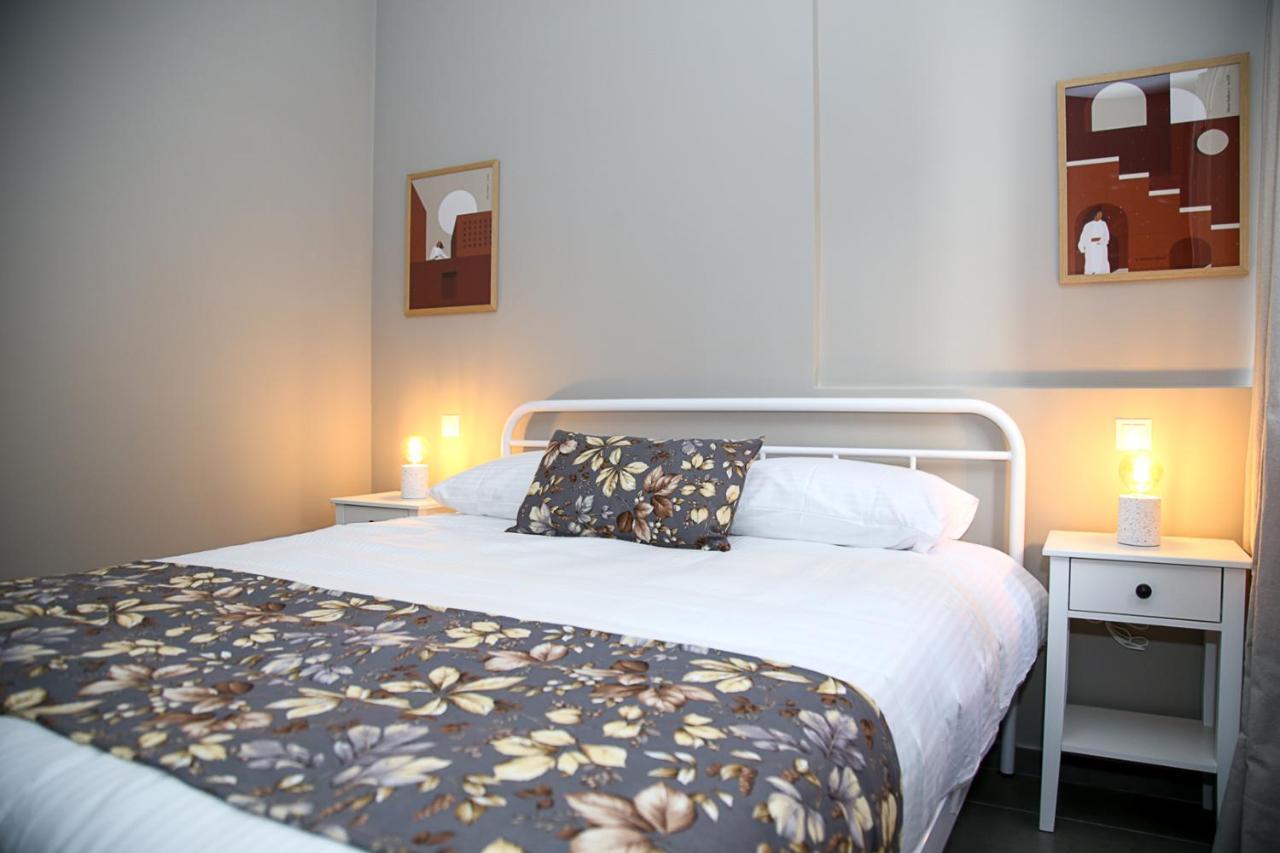 Caravin Wanderhome, 5 Min From Metro Nea Ionia Atenas Exterior foto