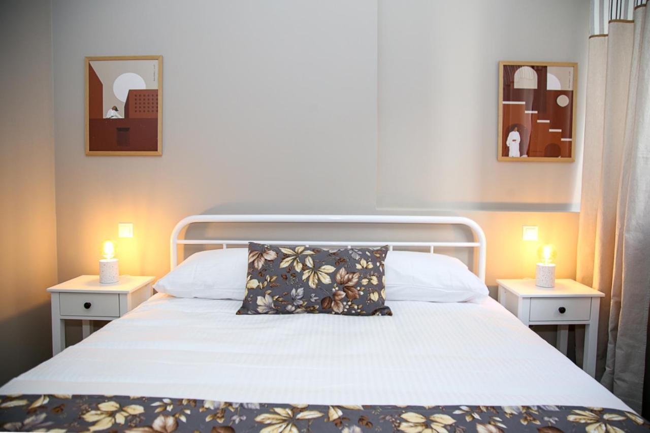 Caravin Wanderhome, 5 Min From Metro Nea Ionia Atenas Exterior foto