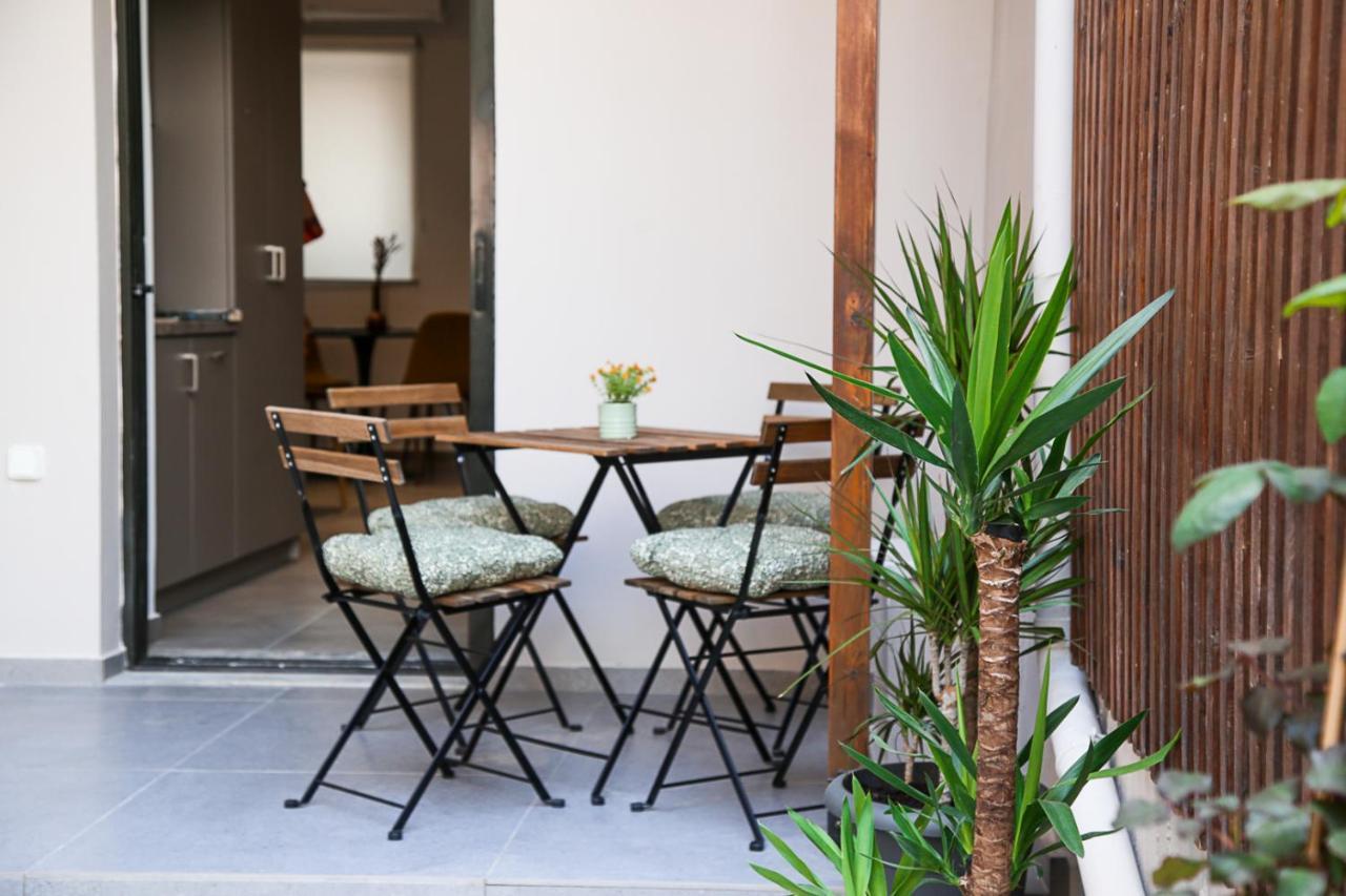 Caravin Wanderhome, 5 Min From Metro Nea Ionia Atenas Exterior foto